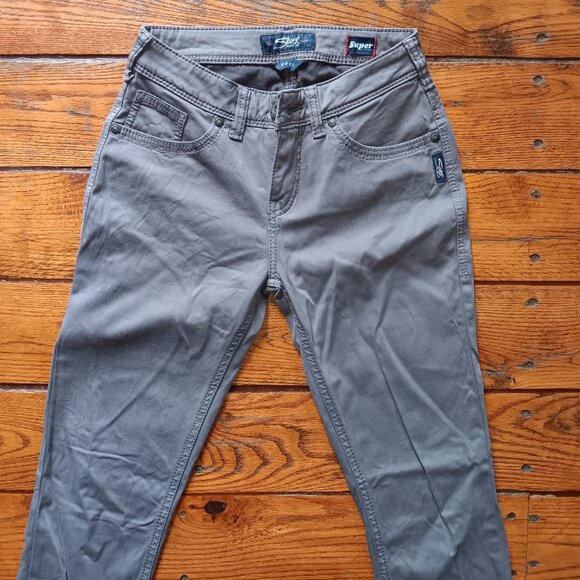 SILVER JEANS SUKI SKINNY PANTS GRAY NWOT VERY NICE!! - Picture 2 of 3